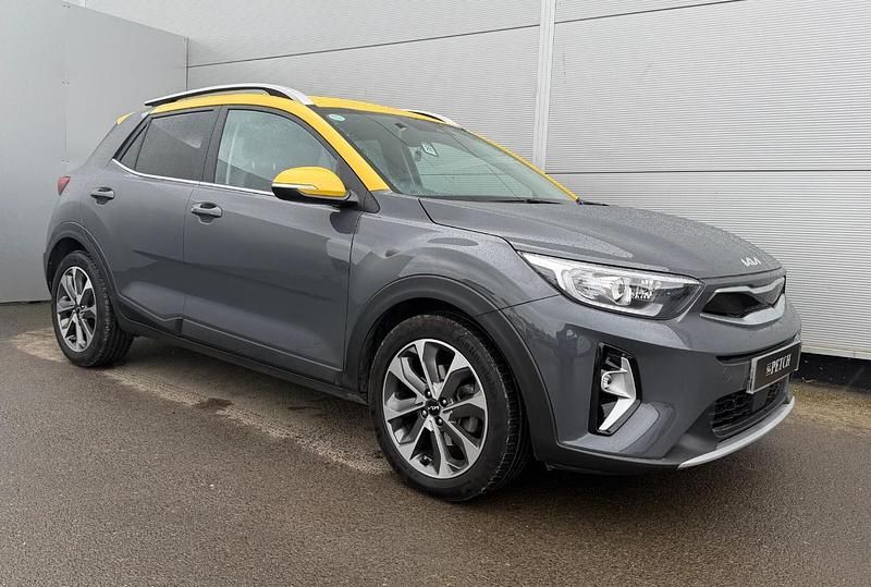 Used Kia Stonic 99 HP (72 kW) 2023 Grey SUV
