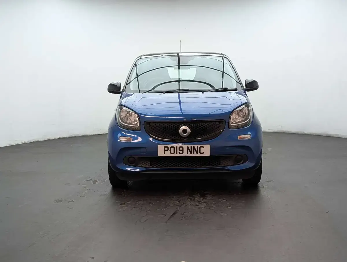 Used Smart ForFour Premium 90 HP (66 kW) 2019 Black Hatchback