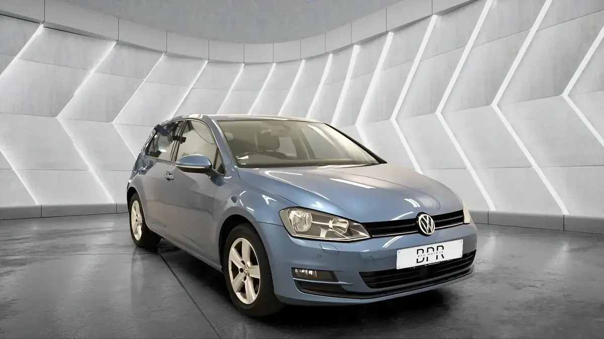 Used VW Golf VII Edition 125 HP (91 kW) 2016 Blue Hatchback