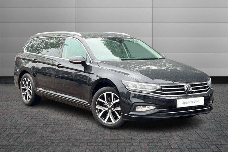 Black Used 2022 VW Passat SEL Estate | £18,995 (Fair price) - Image 1/4