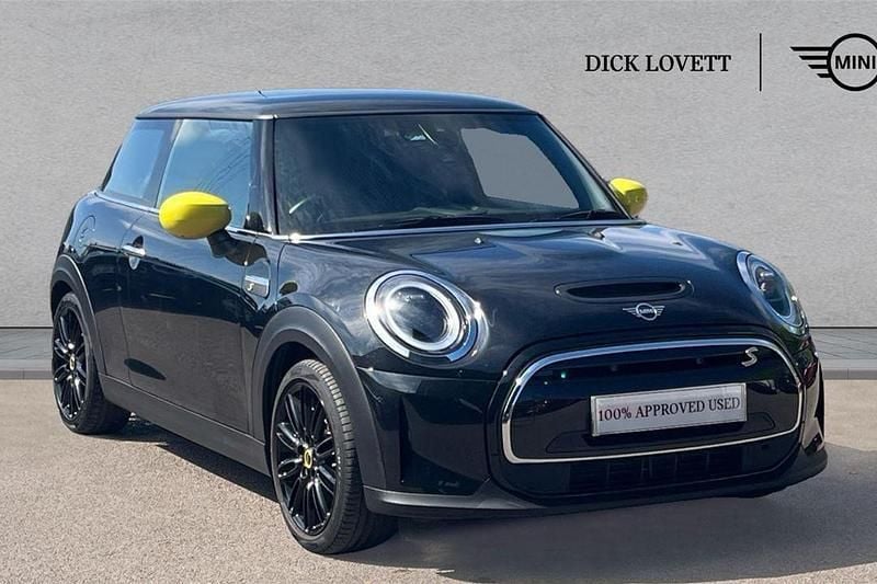 Black Used 2022 Mini Cooper S Level 2 Hatchback | £14,995 (Fair price) - Image 1/4