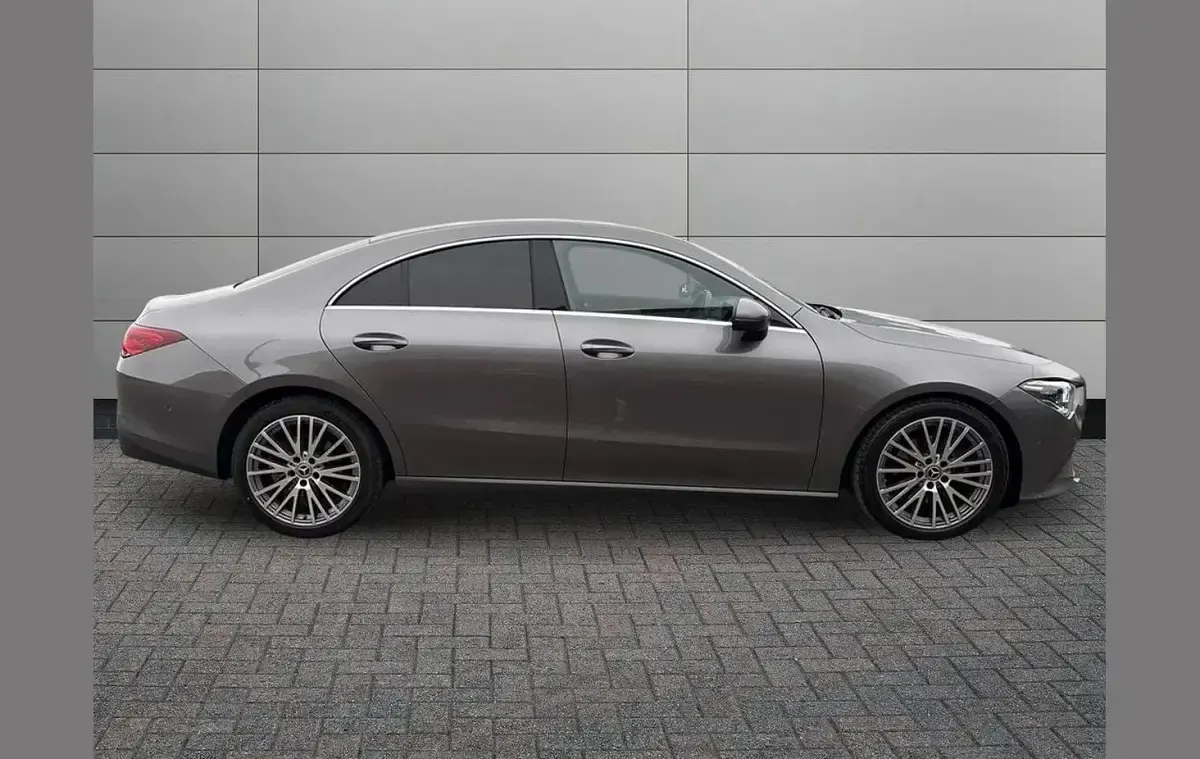Used Mercedes CLA200 Executive 161 HP (118 kW) 2023 Grey Coupe