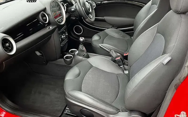 Used Mini John Cooper Works Hatch 211 HP (155 kW) 2013 Red Hatchback