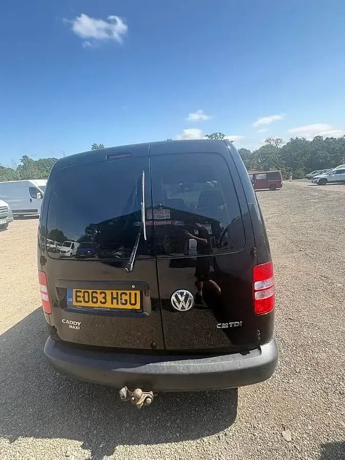 Used VW Caddy Maxi 140 HP (102 kW) 2013 Black MPV