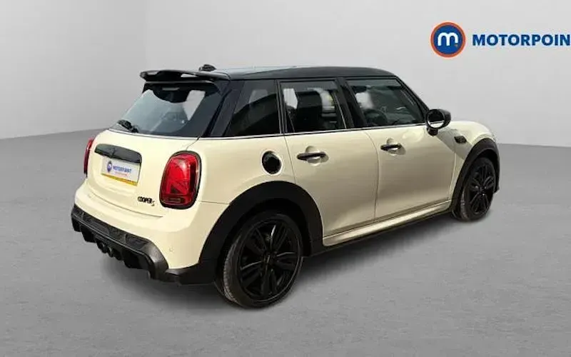 Used Mini Cooper S Hatch 178 HP (130 kW) 2022 White Hatchback