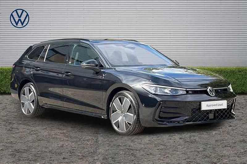 Used VW Passat Black Edition 272 HP (200 kW) 2025 Grenadilla black Estate