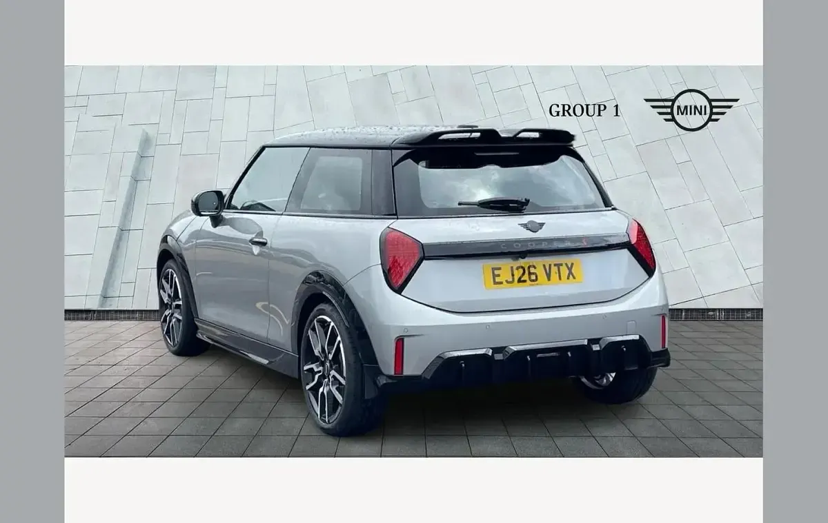 Used Mini Cooper Sport 147 kW (200 HP) 2026 Silver Hatchback