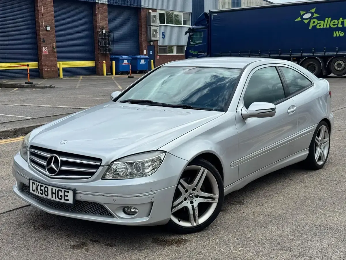 Used Mercedes CLC180 143 HP (105 kW) 2008 Silver Coupe