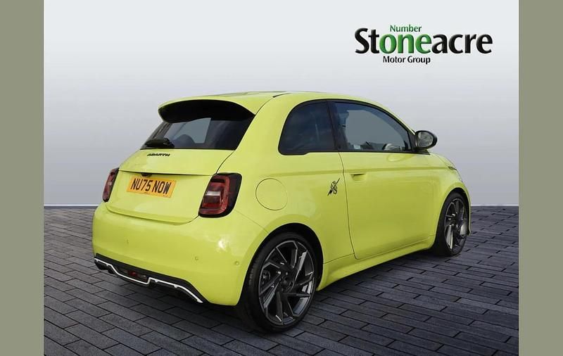 New Abarth 500e Scorpionissima 114 kW (155 HP) 2025 Green Hatchback