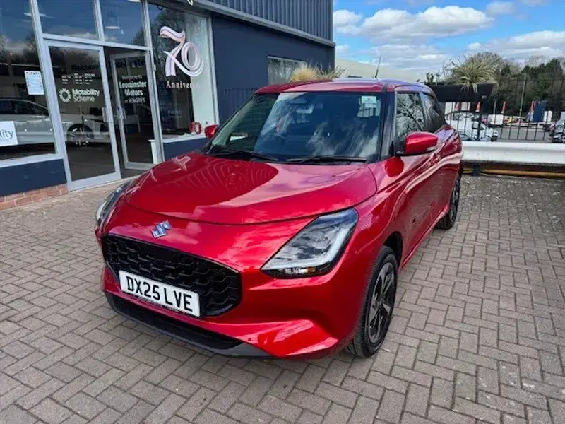 Used Suzuki Swift 82 HP (60 kW) 2025 Red Hatchback