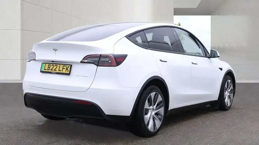 Used Tesla Model Y 282 kW (384 HP) 2022 White SUV