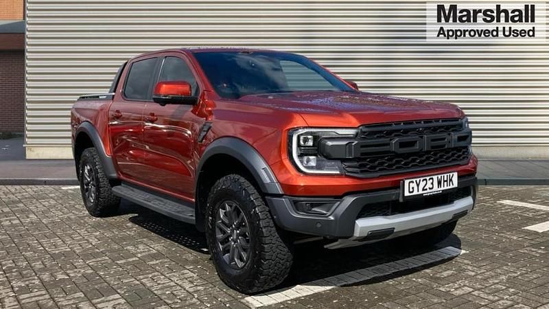Used Ford Ranger Titanium 136 HP (100 kW) 2023 Orange Pickup