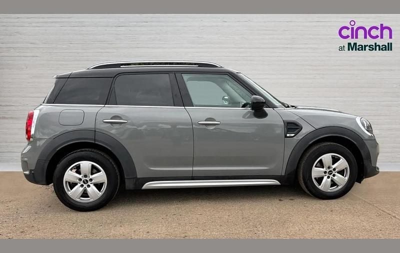 Usado Mini Cooper Countryman 134 HP (98 kW) 2017 Cinzento SUV