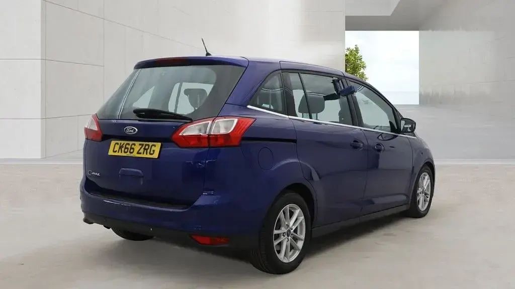 Used Ford Grand C-Max Zetec 2016 Blue MPV