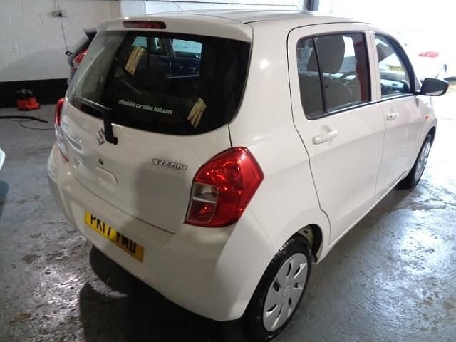 Used Suzuki Celerio 68 HP (50 kW) 2017 White Hatchback