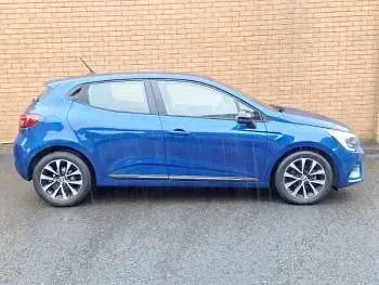 Used Renault Clio Evolution 90 HP (66 kW) 2023 Blue Hatchback
