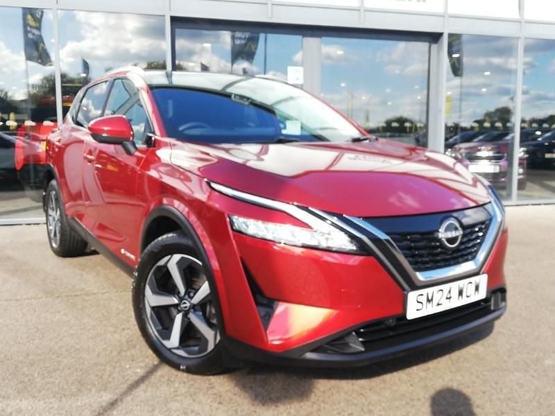 Red Used 2024 Nissan Qashqai N-Connecta SUV | £24,298 (Fair price) - Image 1/4