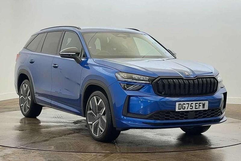 Blue New 2025 Skoda Kodiaq SportLine SUV | £40,990 (Good price) - Image 1/4
