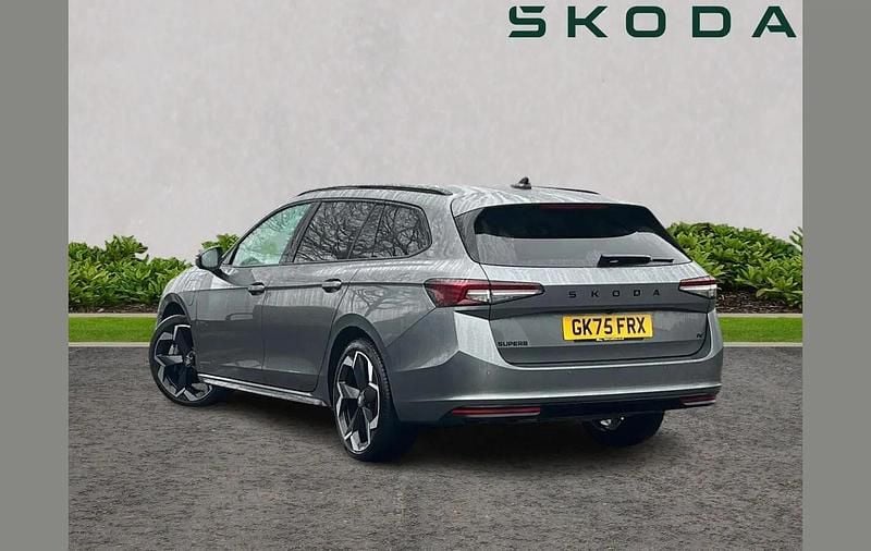 Used Skoda Superb SportLine 200 HP (147 kW) 2025 Grey Estate