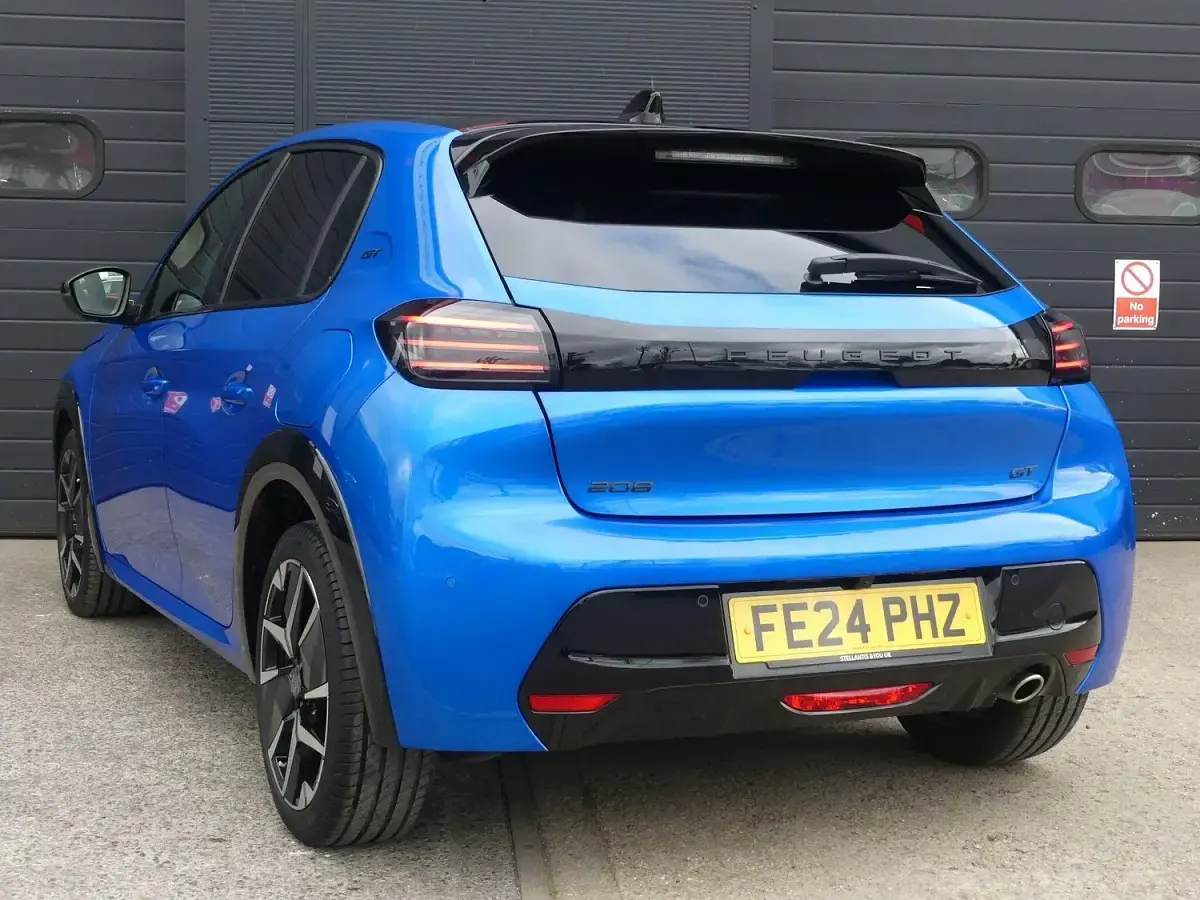 Used Peugeot 208 GTi 99 HP (72 kW) 2024 Blue Hatchback