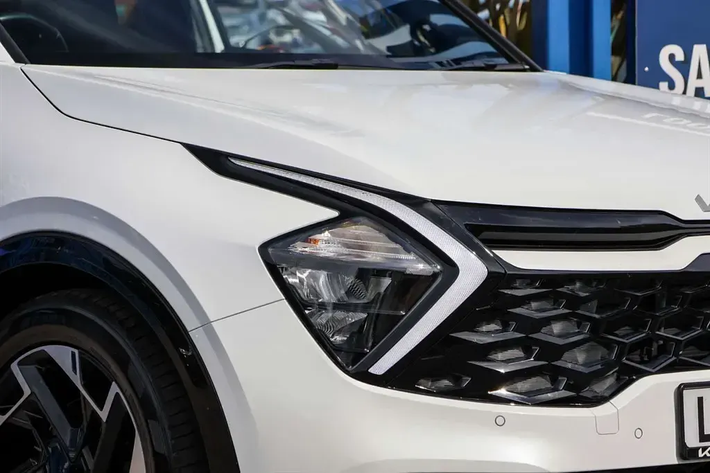 Used Kia Sportage GT-Line 148 HP (108 kW) 2022 White SUV