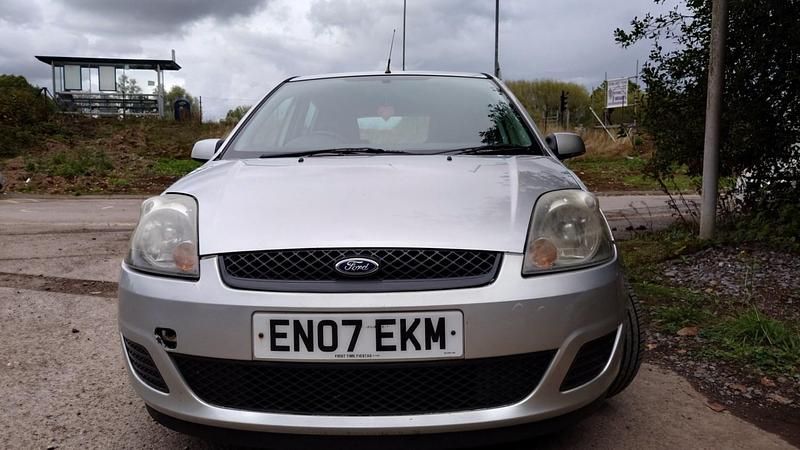 Silver Used 2007 Ford Fiesta Style Hatchback | £795 (Good price) - Image 1/4