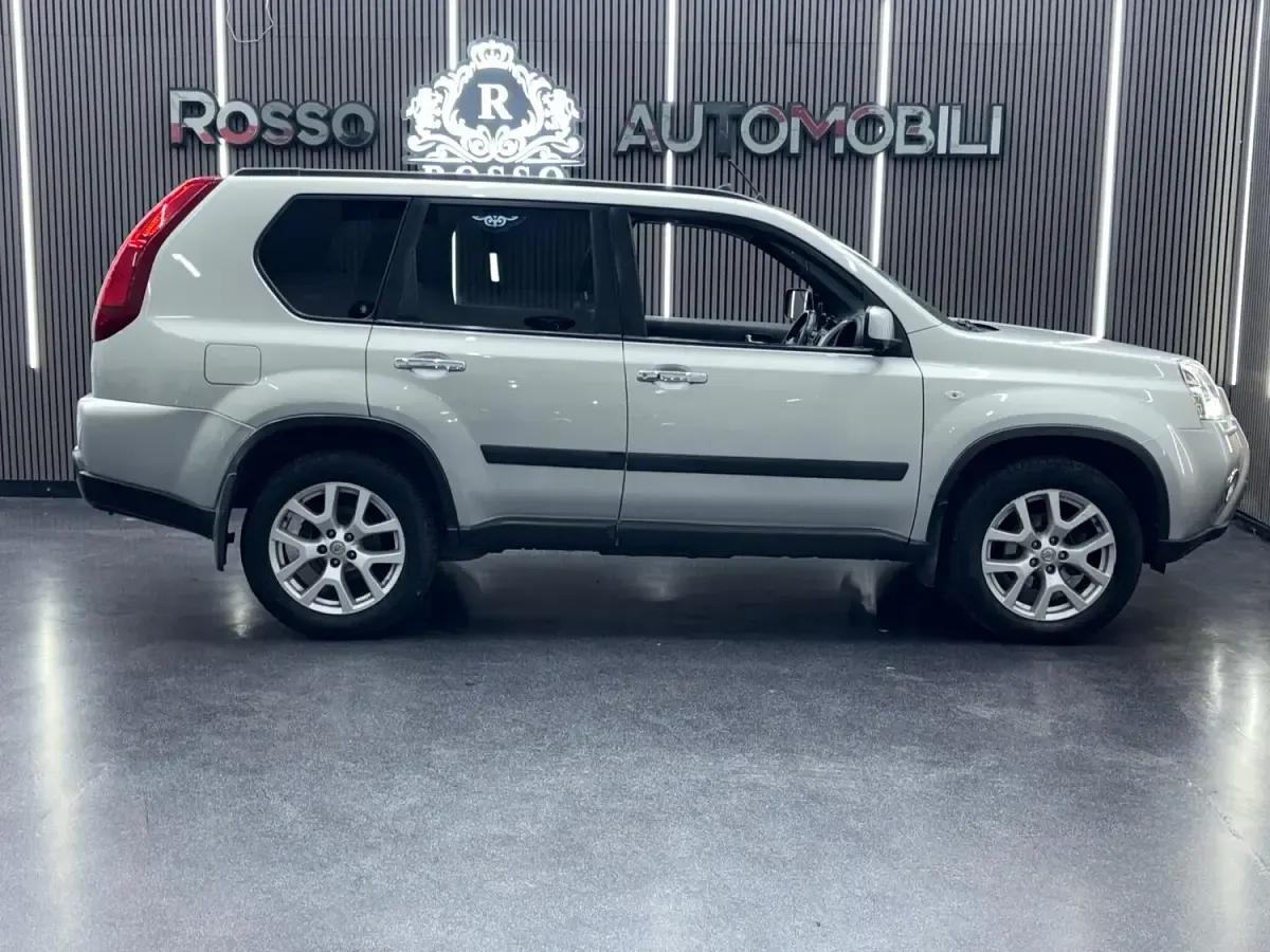 Used Nissan X-Trail Tekna 173 HP (127 kW) 2013 Silver SUV