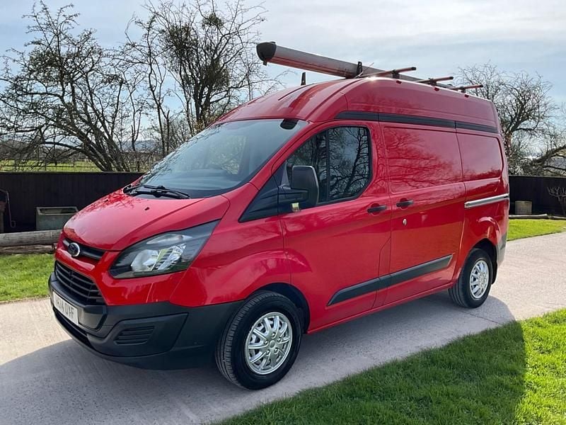 Used Ford Transit Custom 100 HP (73 kW) 2014 Red Van