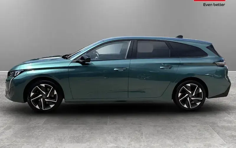 Used Peugeot 308 SW Allure Premium 131 HP (96 kW) 2023 Estate