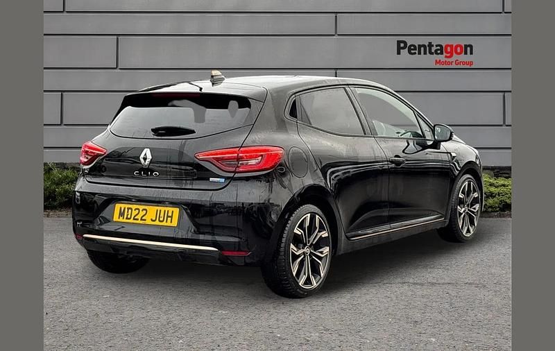 Used Renault Clio V SE 138 HP (101 kW) 2022 Black Hatchback