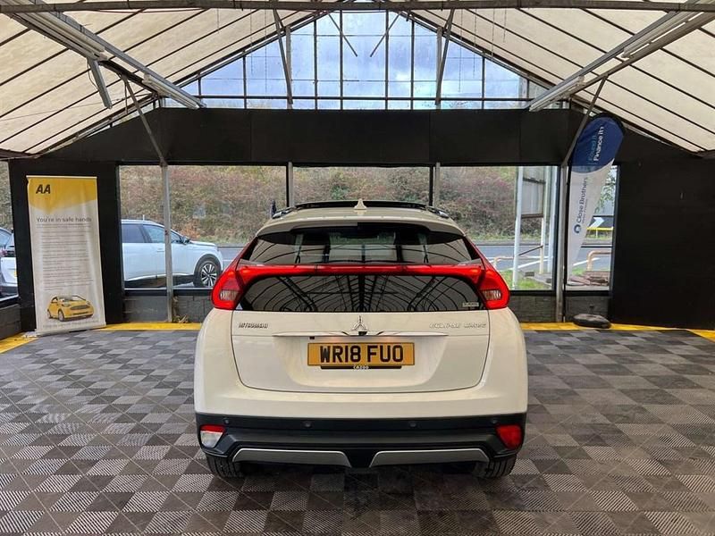 Used Mitsubishi Eclipse Cross 163 HP (119 kW) 2018 White SUV