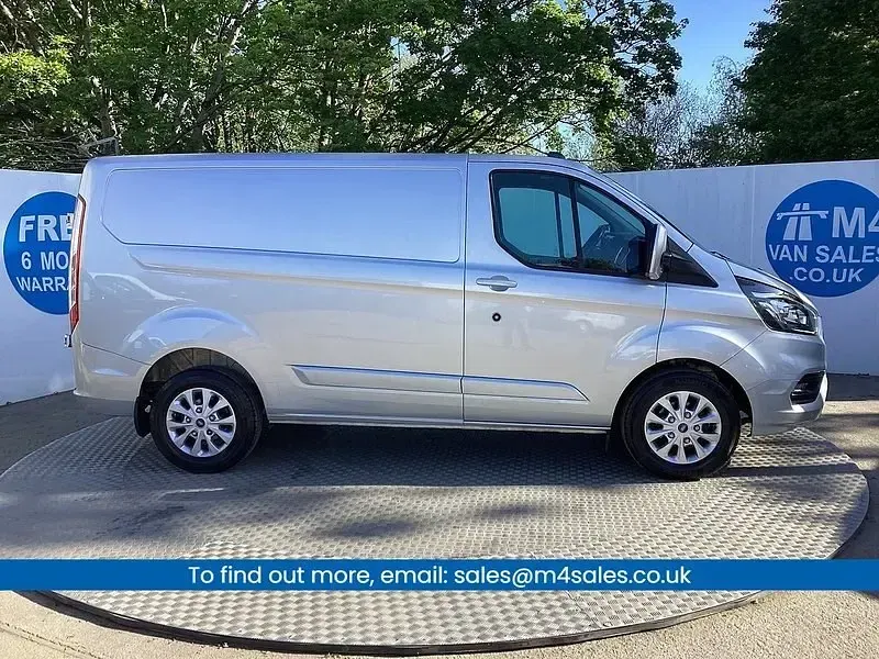 Usado Ford Transit Custom Limited 130 HP (95 kW) 2021 Prateado Van