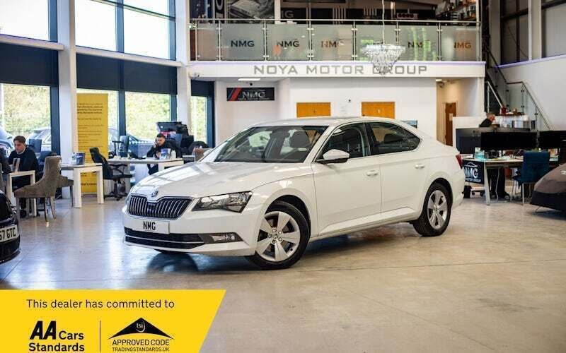 Used 2018 Skoda Superb SE Hatchback | £8,949 (Super price) - Image 1/4