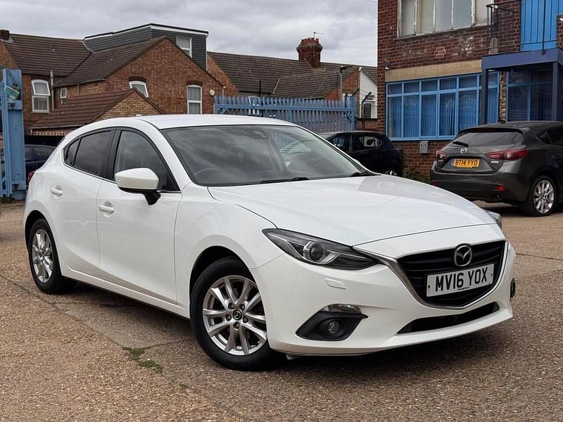 White Used 2016 Mazda 3 Hatchback | £5,148 (Fair price) - Image 1/4