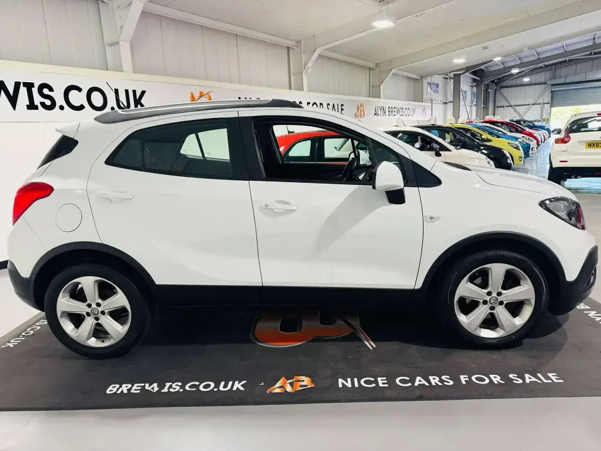 Used Vauxhall Mokka S 115 HP (84 kW) 2014 White SUV