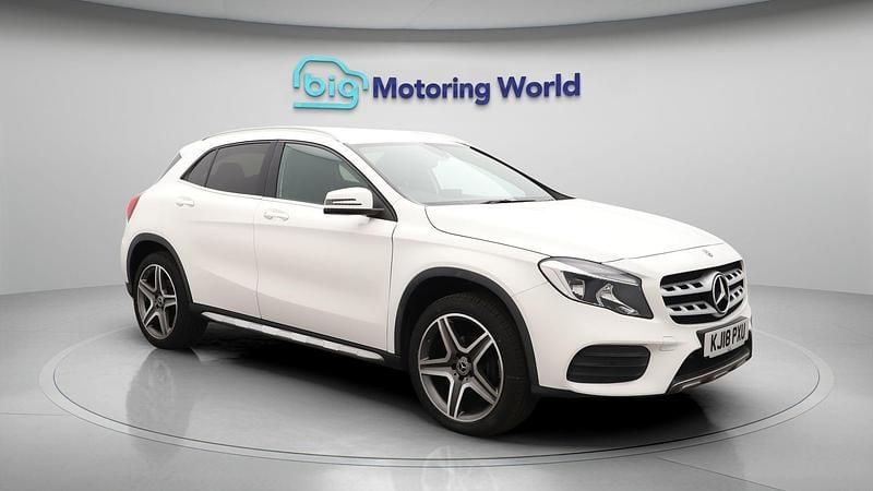 Used 2018 Mercedes GLA200 AMG line SUV | £12,700 (Fair price) - Image 1/4