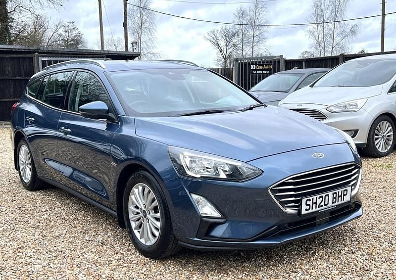 Used Ford Focus Titanium 120 HP (88 kW) 2020 Blue Estate