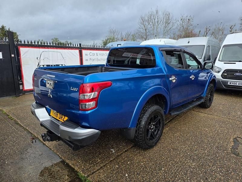Used Mitsubishi L200 181 HP (133 kW) 2018 Blue Pickup