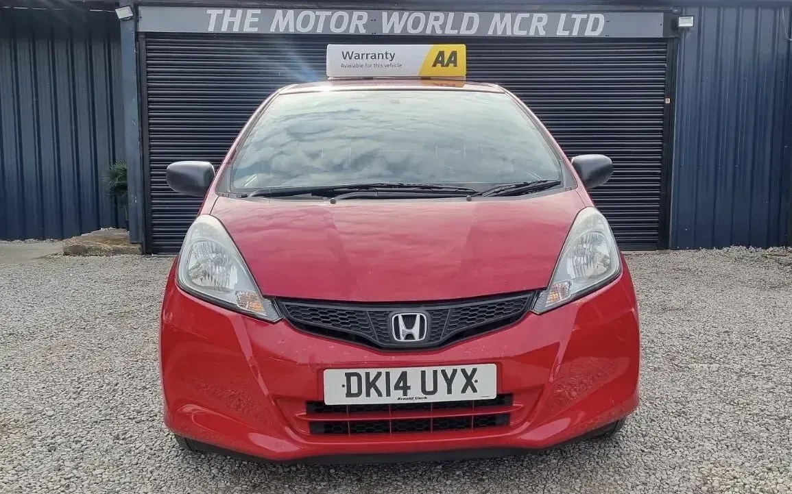 Used Honda Jazz S 90 HP (66 kW) 2014 Red Hatchback