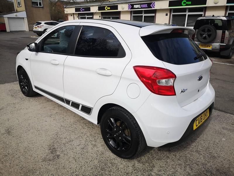 Second-hand Ford Ka Plus Zetec 85 CP (62 kW) 2018 Alb Hatchback
