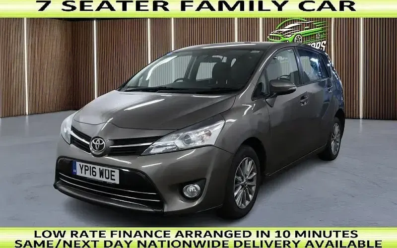 Usado Toyota Verso 147 HP (108 kW) 2017 Monovolume