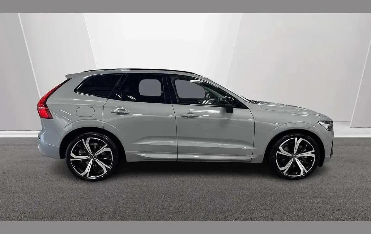 Used Volvo XC60 Ultra 455 HP (334 kW) 2025 Grey SUV