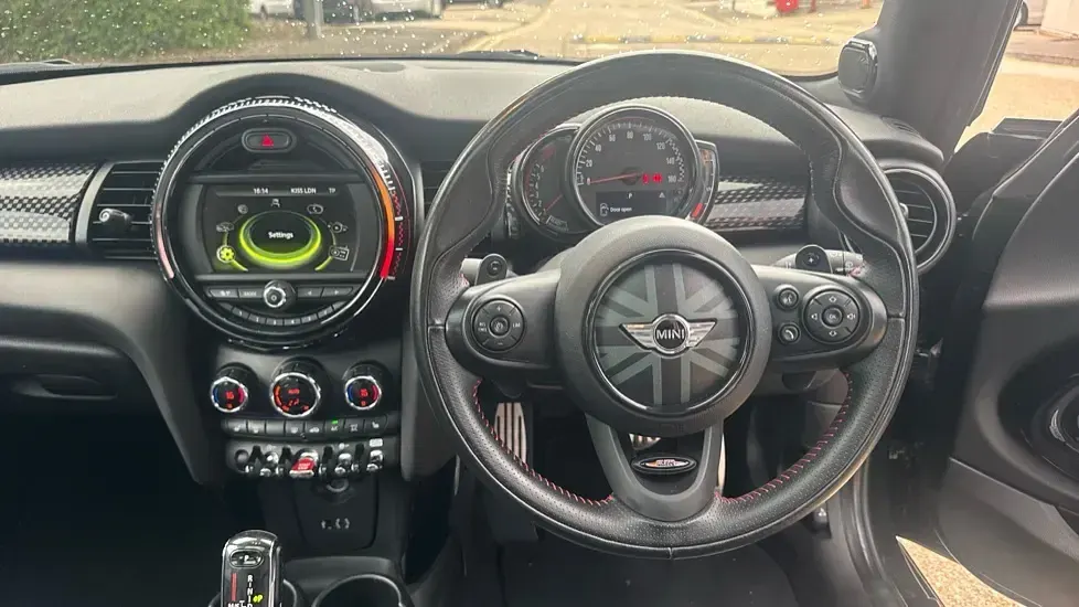 Used Mini John Cooper Works Hatch 228 HP (167 kW) 2022 Green Hatchback