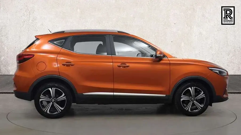 Used MG ZS Excite 106 HP (77 kW) 2023 Orange SUV