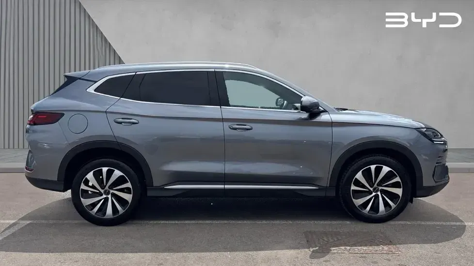 Used BYD Seal U Comfort 218 HP (160 kW) 2025 Metallic  time grey SUV