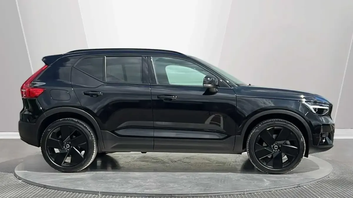 Used Volvo XC40 Plus 194 HP (142 kW) 2026 SUV