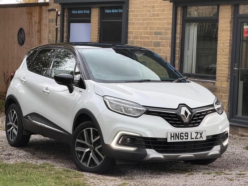 White/black Used 2019 Renault Captur Version S SUV | £6,490 (Super price) - Image 1/4