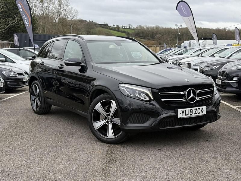 Used Mercedes GLC220 Urban 170 HP (125 kW) 2019 Black Estate