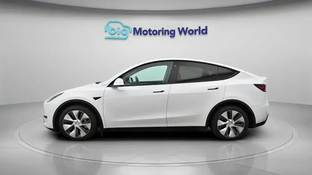 Used Tesla Model Y RWD 254 kW (346 HP) 2022 White SUV