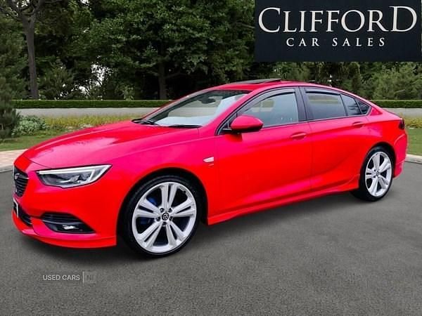 Used Vauxhall Insignia SRi 2017 Red Hatchback